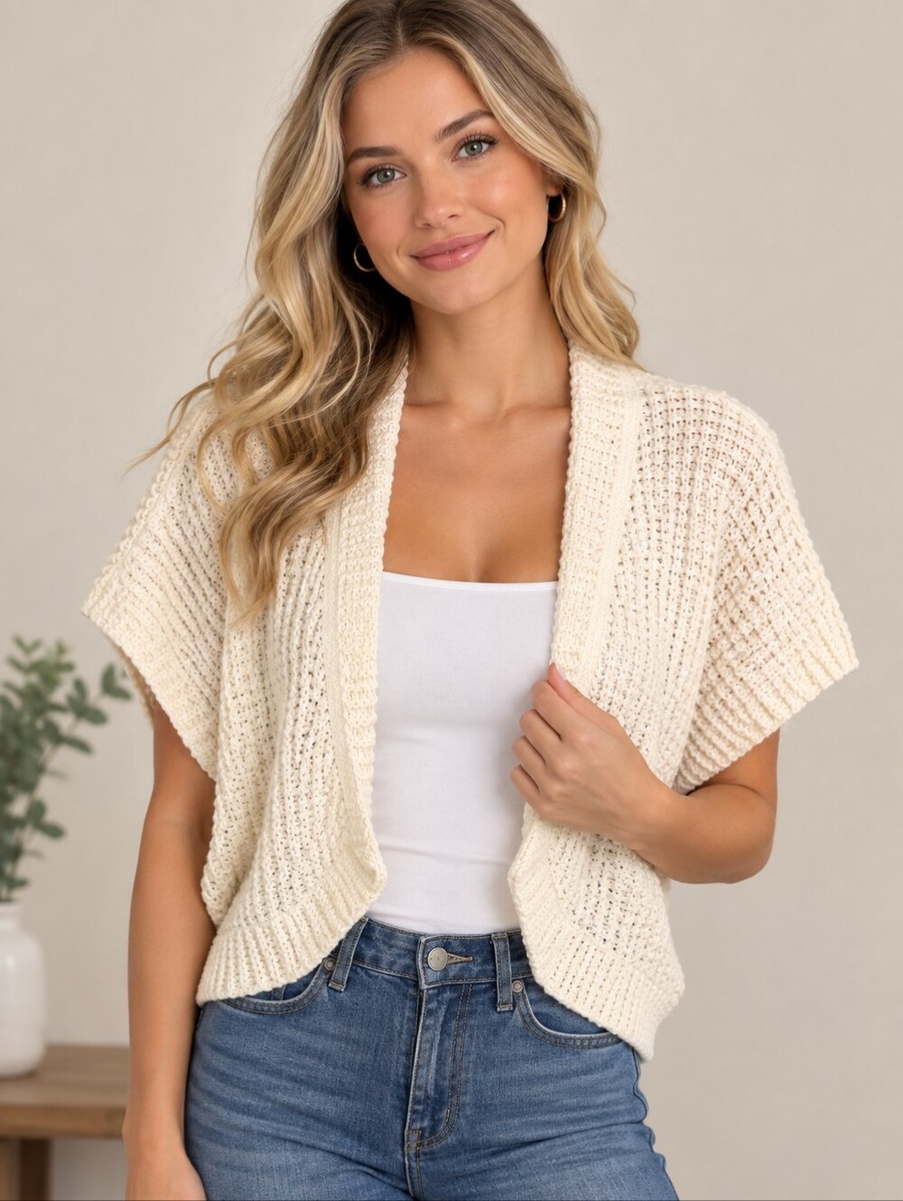 🍉Elegant White Knit Shrug